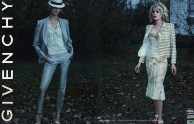 Chris-Gaskill-Annie-Leibovitz-Givenchy-Double-Standing