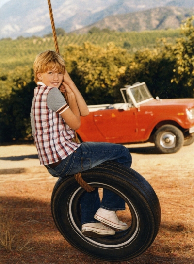 Chris-Gaskill-Kimberly-Marciano-Guess-Kids-TireSwing