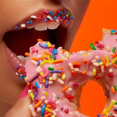 Chris-Gaskill-elf-Dunkin-Donut-2022