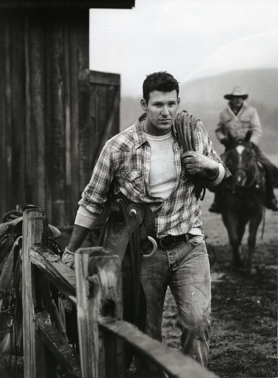 Chris-Gaskill-Mark-Seliger-GQ-Tony-Romo-Ranch