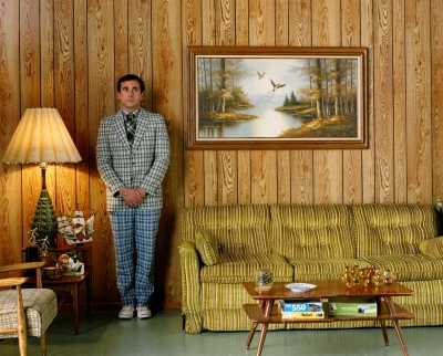 Chris-Gaskill-Sam-Jones-Fade-In-Evan-Almighty-Steve-Carell-StandingWoodPanel