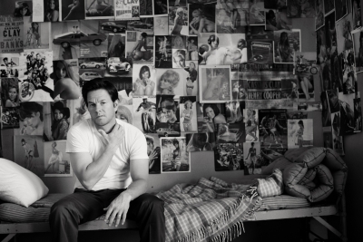 Chris-Gaskill-Sam-Jones-Mens-Health-Mark-Wahlberg-Bed-Wall