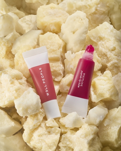 Well People - Poutlove Peptide Lip Balm - Pink Grapefruit (33061) w/ Dragonfruit (33062) - Butter