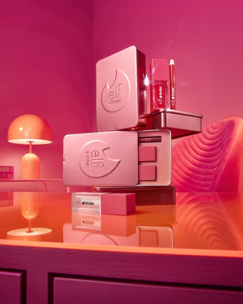 e.l.f. Cosmetics - Hero Shot of Lip Oil Tin