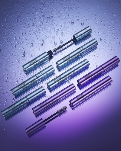 Group shot of Big Mood Mascara in Black (81581) & Big Mood Waterproof Mascara in Black (82341)