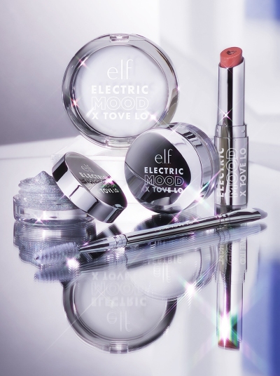Still life of Tove Lo Disco Glitz Brow & Eye Kit Disco Glitz (82710), Glass Skin Balm Ice Cold (82712), and Tove Lo - Sweet Talk Hydrating Balm Sweet Talk (82711)