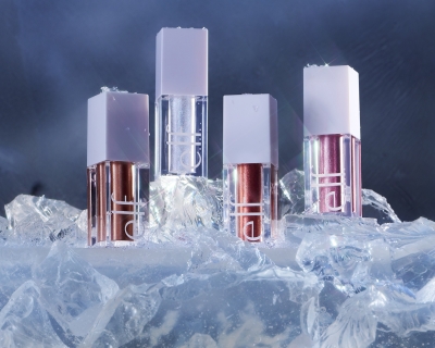 Still Life of Gifts under $25 - Epic Frost Liquid Metallic Eyeshadow Vault (70984)