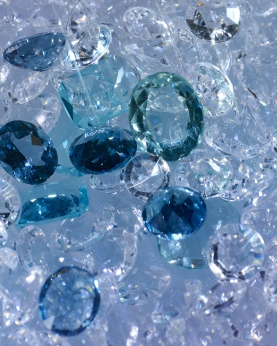 Plate of ice, bling, and gem